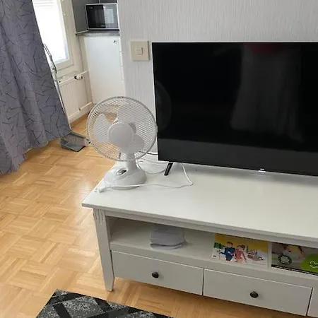 公寓 Saunallinen Yksioe Keskustassa 皮耶克赛迈基